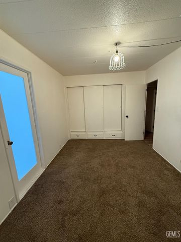 370 Petrol Road, Bakersfield, CA 93308