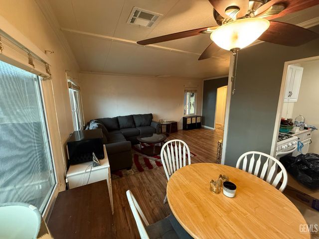 370 Petrol Road, Bakersfield, CA 93308