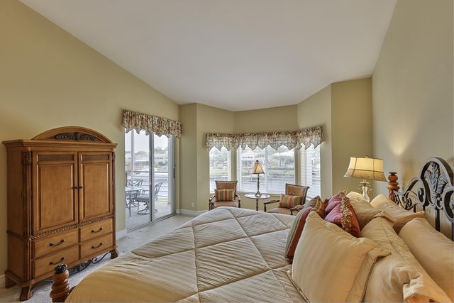 392 Spyglass Way, Jupiter, FL 33477