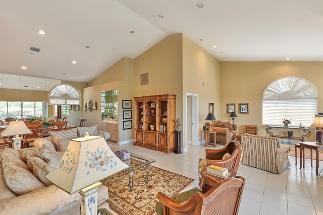 392 Spyglass Way, Jupiter, FL 33477