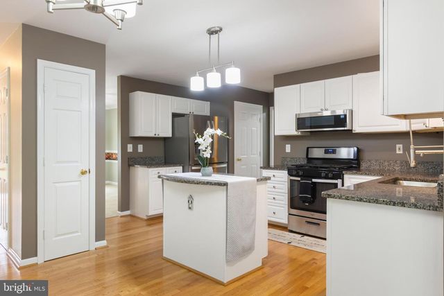 7424 BRANDENBURG CIR, Sykesville, MD 21784
