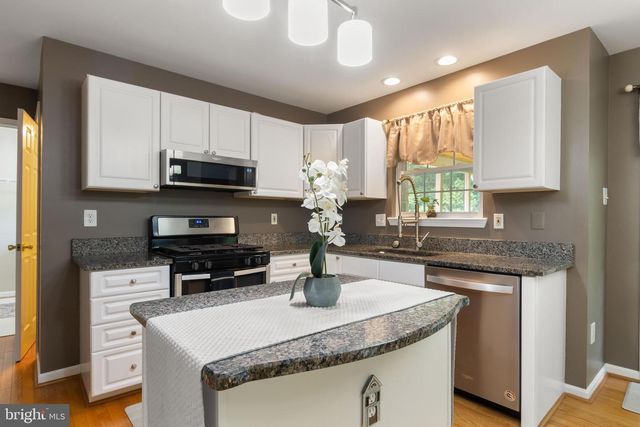 7424 BRANDENBURG CIR, Sykesville, MD 21784