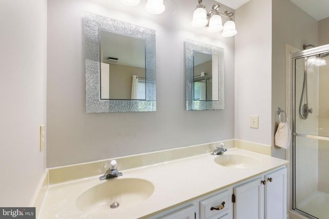 7424 BRANDENBURG CIR, Sykesville, MD 21784