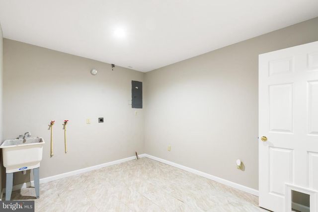 7424 BRANDENBURG CIR, Sykesville, MD 21784