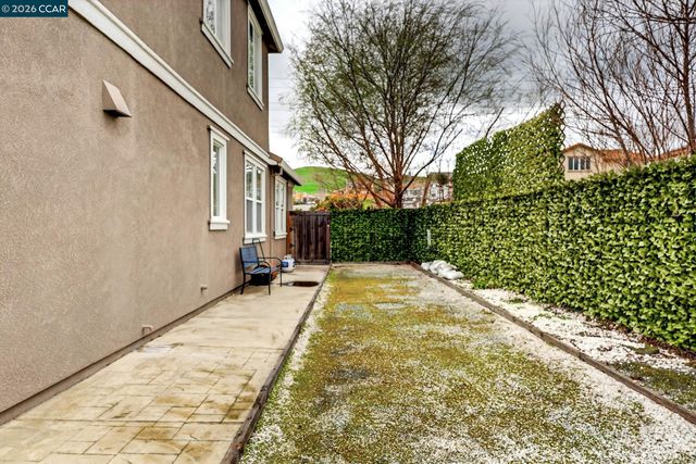 41 Galveston Bay Ct, Pittsburg, CA 94565