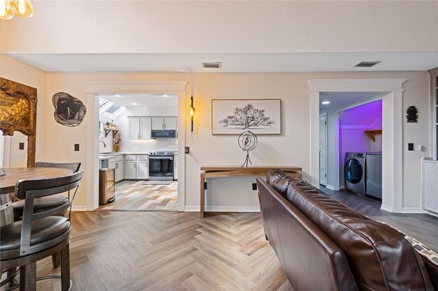 1621 NE 2ND STREET 101, Ocala, FL 34470