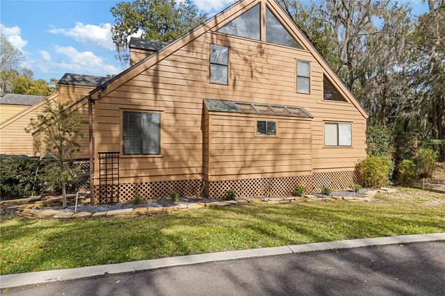 1621 NE 2ND STREET 101, Ocala, FL 34470