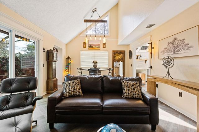 1621 NE 2ND STREET 101, Ocala, FL 34470