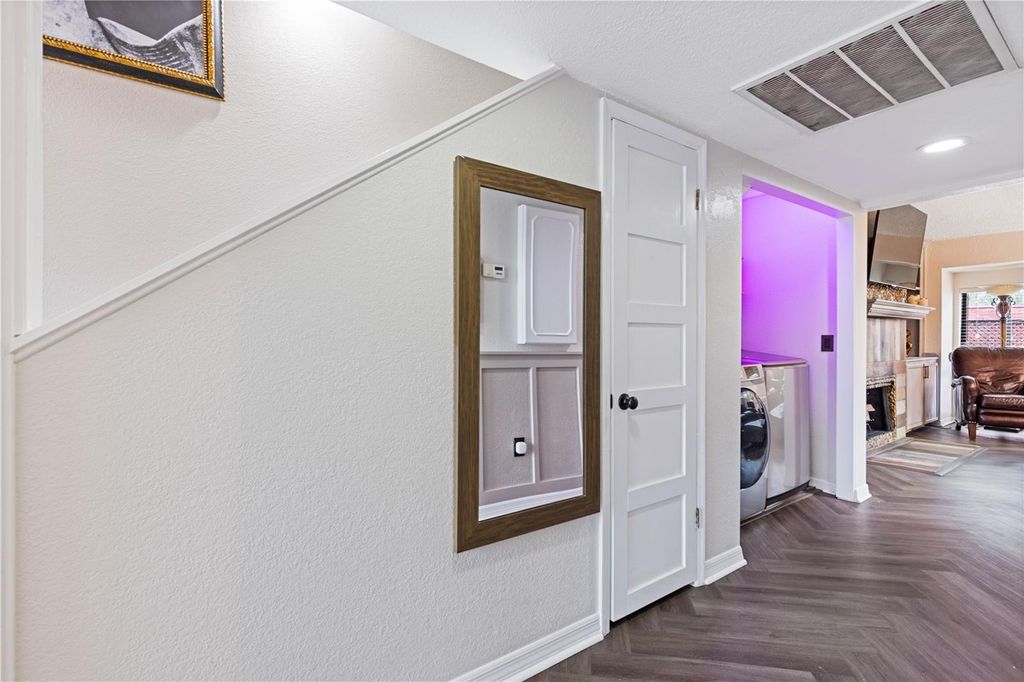 Image 16 of property listing at 1621 NE 2ND STREET 101, Ocala, FL 34470