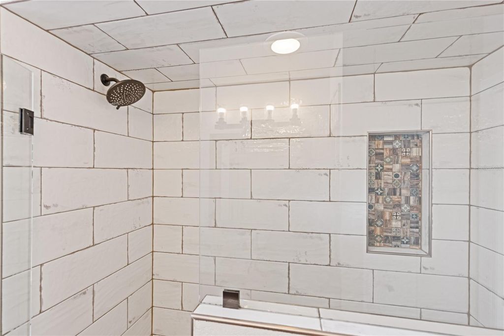 Image 38 of property listing at 1621 NE 2ND STREET 101, Ocala, FL 34470