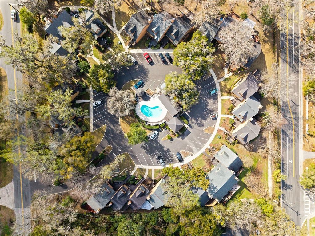 Image 78 of property listing at 1621 NE 2ND STREET 101, Ocala, FL 34470