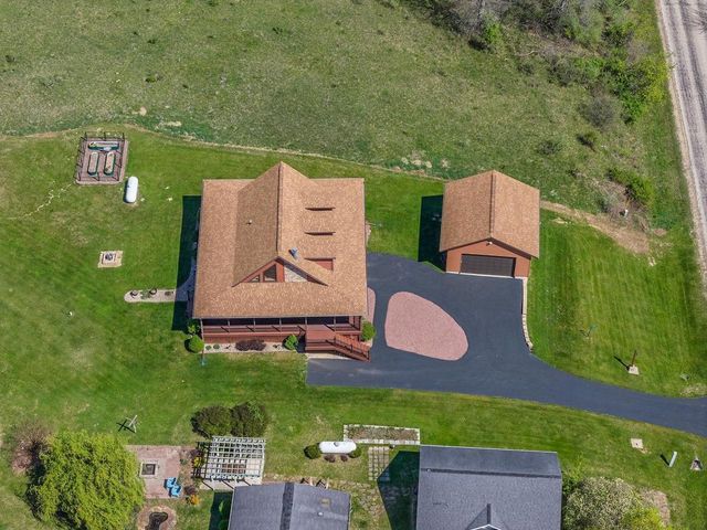 S991 Club House Drive, La Valle, WI 53941