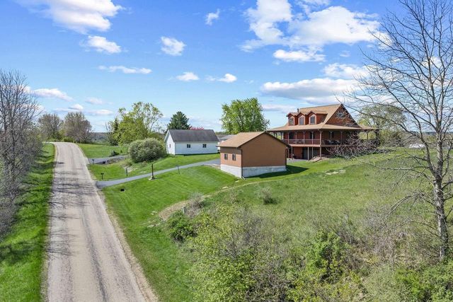 S991 Club House Drive, La Valle, WI 53941