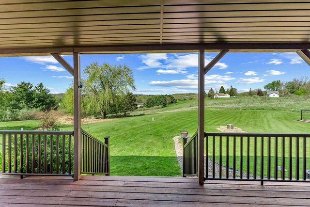 S991 Club House Drive, La Valle, WI 53941