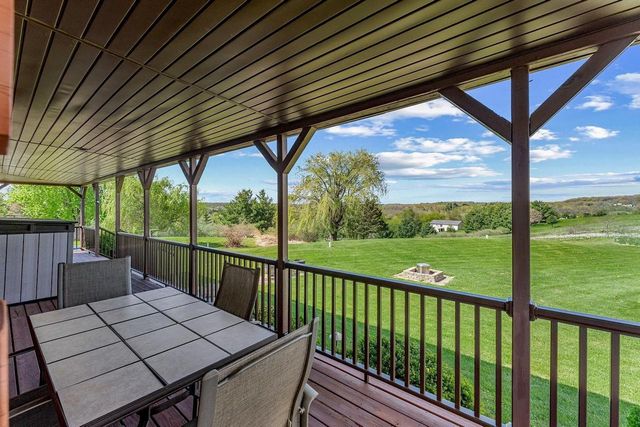 S991 Club House Drive, La Valle, WI 53941