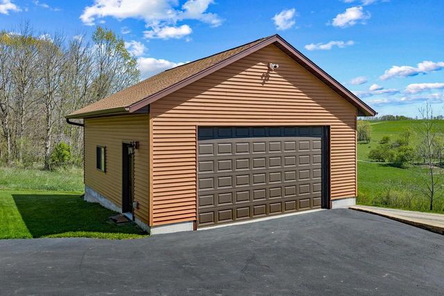 S991 Club House Drive, La Valle, WI 53941