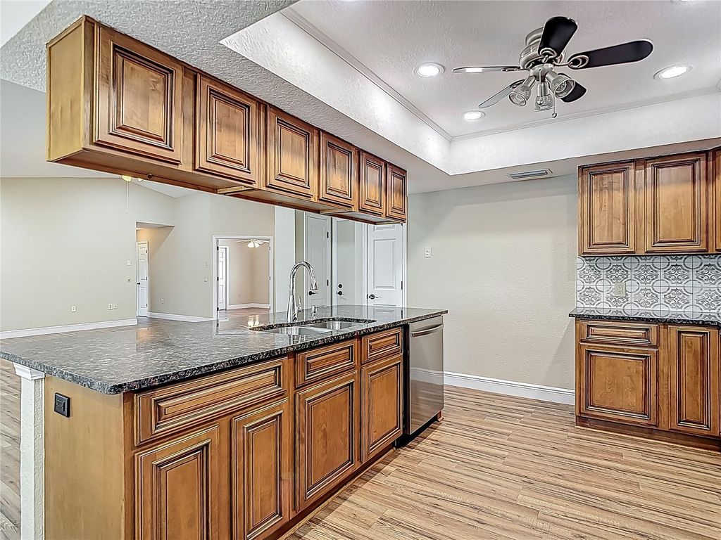 Image 14 of property listing at 3810 HOLLISTER PLACE, Brandon, FL 33511