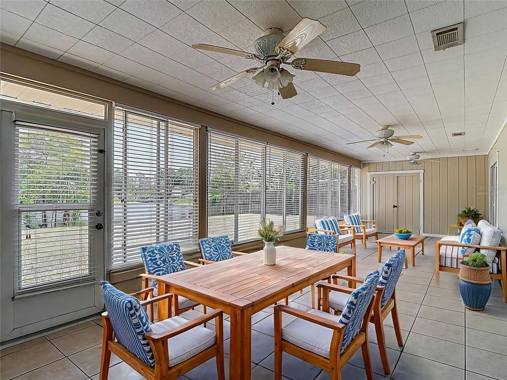 Image 17 of property listing at 3810 HOLLISTER PLACE, Brandon, FL 33511