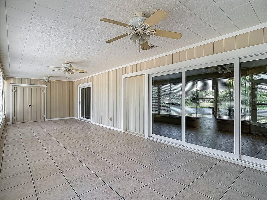 Image 19 of property listing at 3810 HOLLISTER PLACE, Brandon, FL 33511