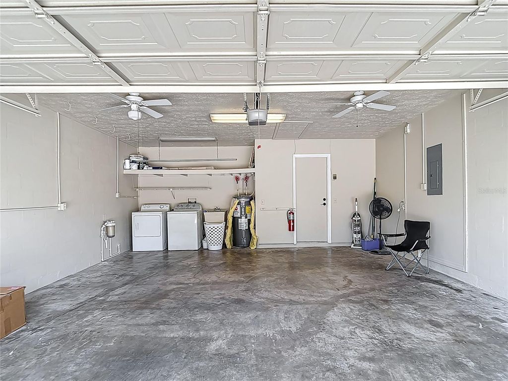 Image 33 of property listing at 3810 HOLLISTER PLACE, Brandon, FL 33511