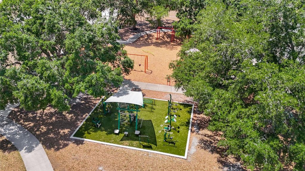 Image 41 of property listing at 3810 HOLLISTER PLACE, Brandon, FL 33511