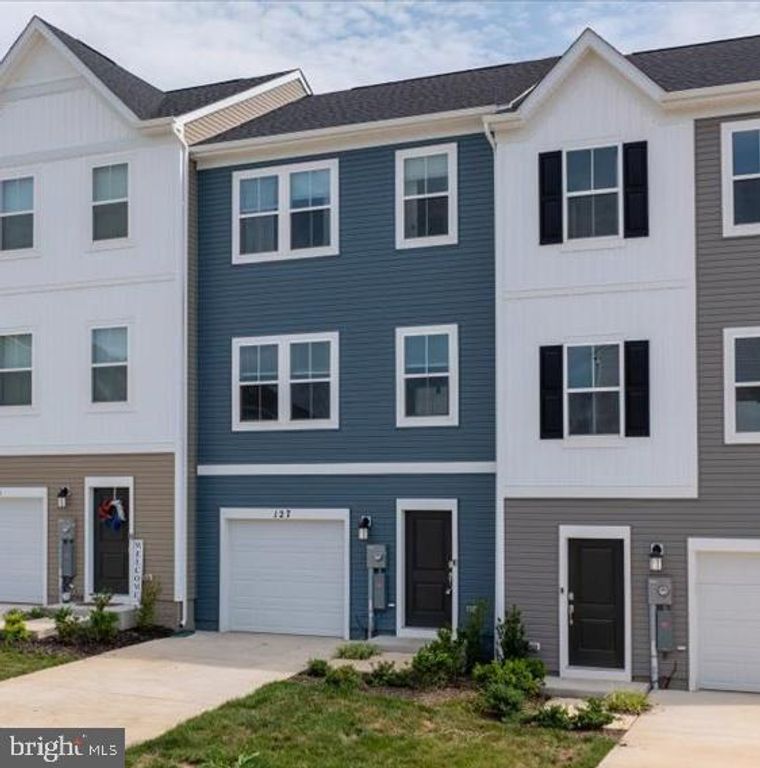 127 BRASHEAR CT, Martinsburg, WV 25403