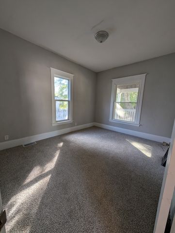 1221 Brown Street, Davenport, IA 52804