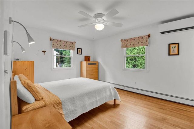 5 Yandow Drive, South Burlington, VT 05403