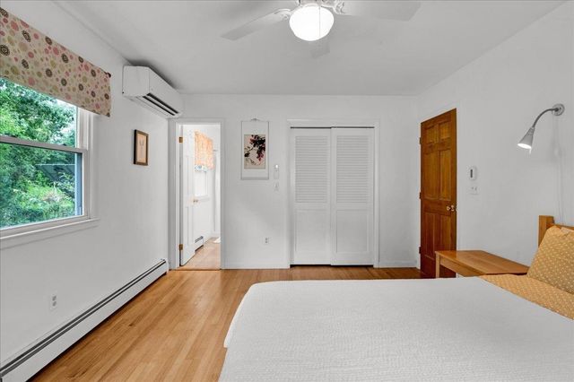 5 Yandow Drive, South Burlington, VT 05403