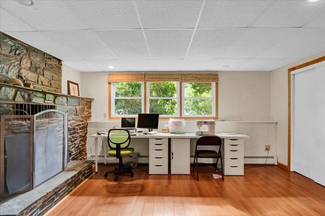 5 Yandow Drive, South Burlington, VT 05403