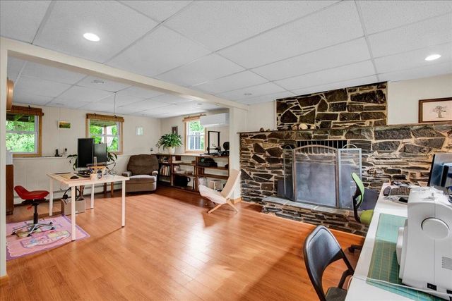 5 Yandow Drive, South Burlington, VT 05403