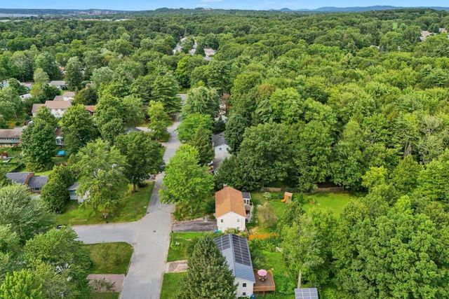 5 Yandow Drive, South Burlington, VT 05403