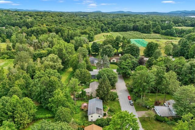 5 Yandow Drive, South Burlington, VT 05403