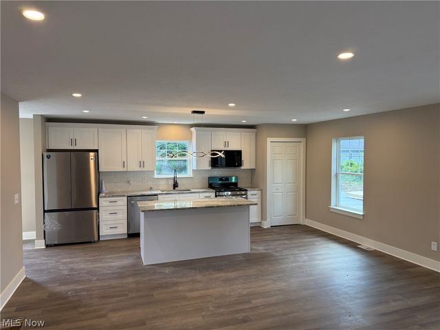 3607 Hildana Road, Shaker Heights, OH 44120