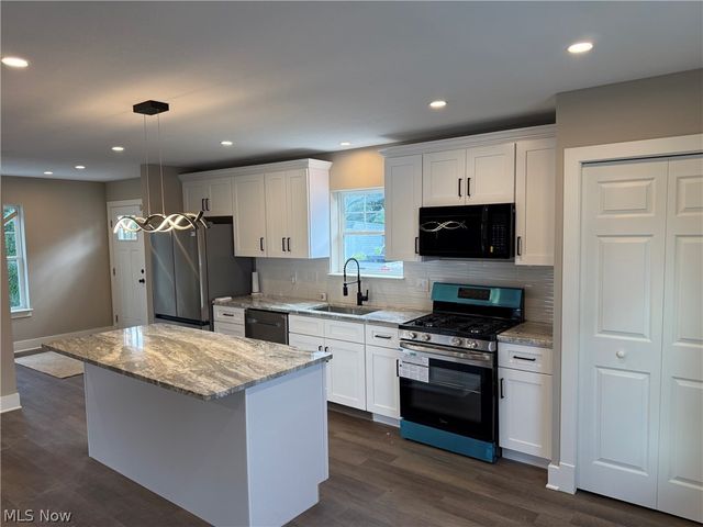 3607 Hildana Road, Shaker Heights, OH 44120