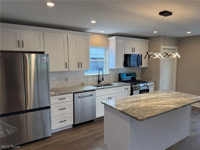 3607 Hildana Road, Shaker Heights, OH 44120
