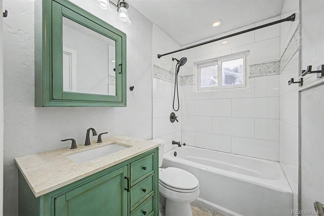 1571 S Krameria Street, Denver, CO 80224