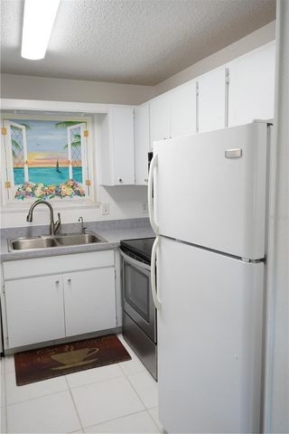 1901 CANTERBURY LANE 4, Sun City Center, FL 33573