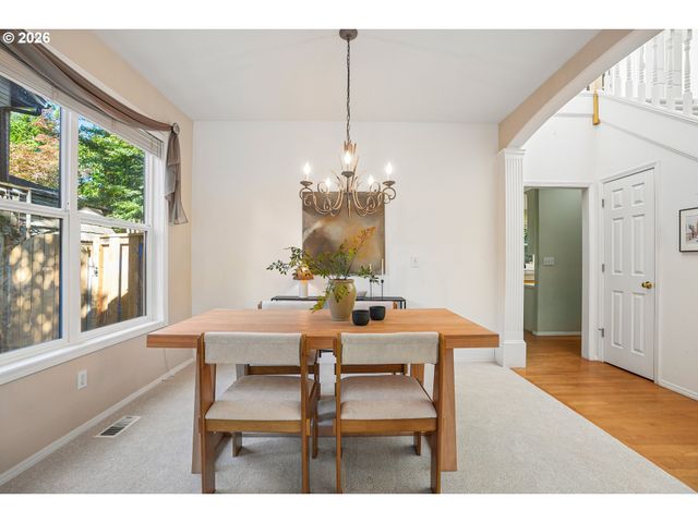 7871 Sw KINGFISHER Way, Portland, OR 97224