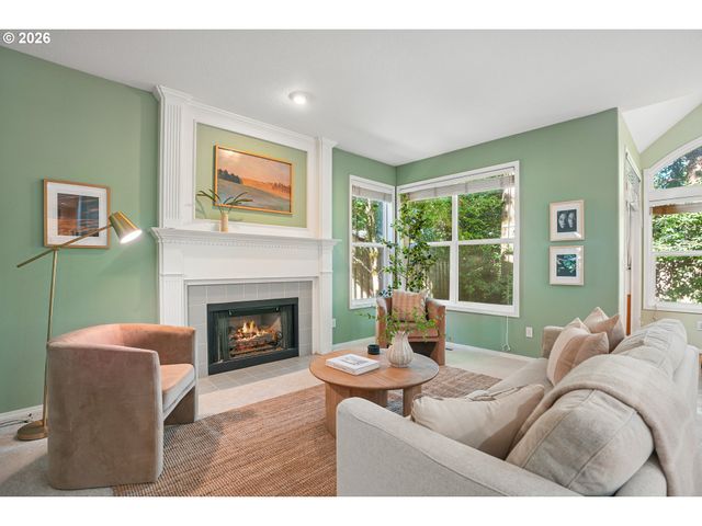 7871 Sw KINGFISHER Way, Portland, OR 97224