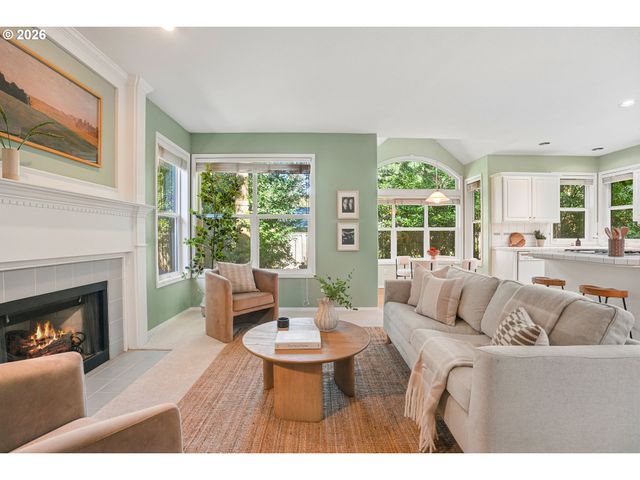 7871 Sw KINGFISHER Way, Portland, OR 97224