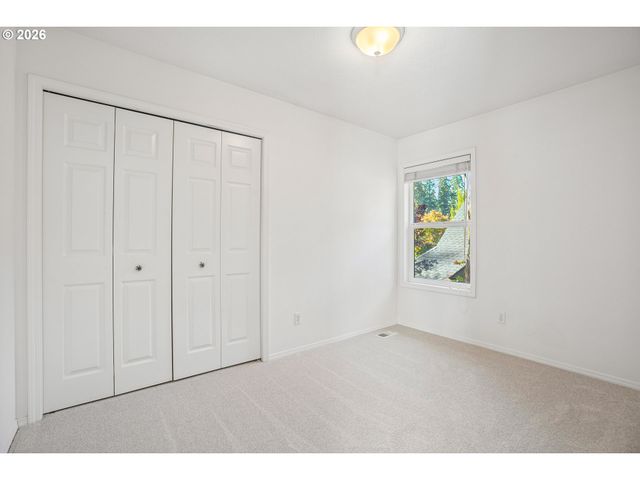 7871 Sw KINGFISHER Way, Portland, OR 97224