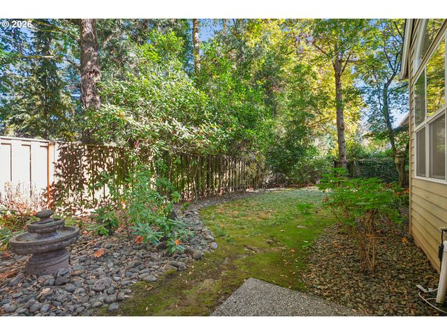 7871 Sw KINGFISHER Way, Portland, OR 97224