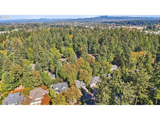 7871 Sw KINGFISHER Way, Portland, OR 97224