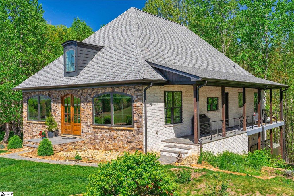 101 Cabernet Way, Travelers Rest, SC 29690