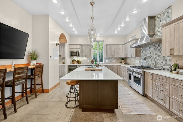 835 Samish Way, Bellingham, WA 98229