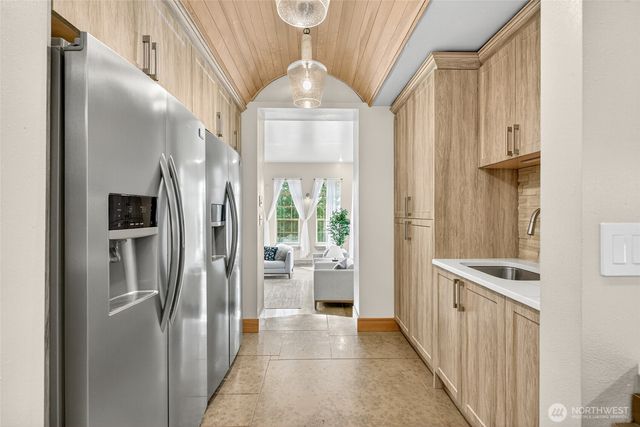 835 Samish Way, Bellingham, WA 98229