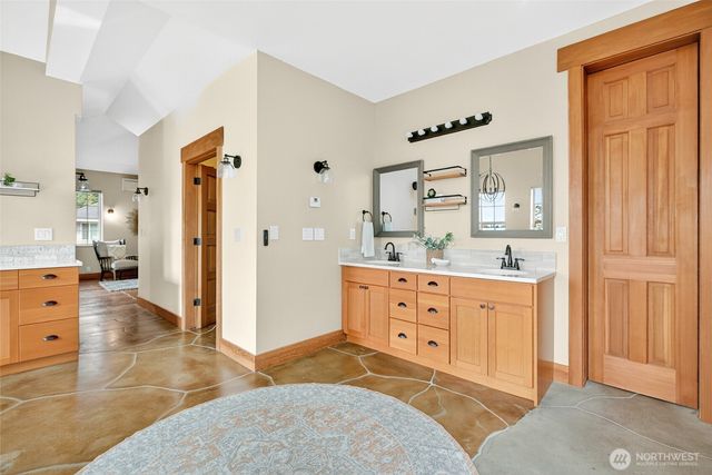 835 Samish Way, Bellingham, WA 98229