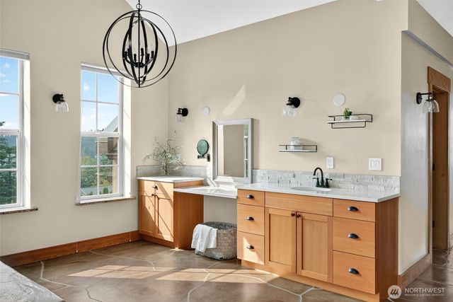 835 Samish Way, Bellingham, WA 98229