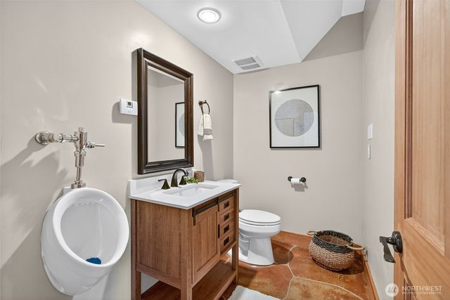 835 Samish Way, Bellingham, WA 98229